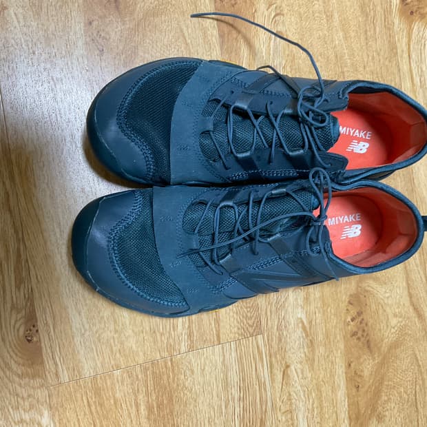 이세이미야케 x 뉴발란스  mt100 285