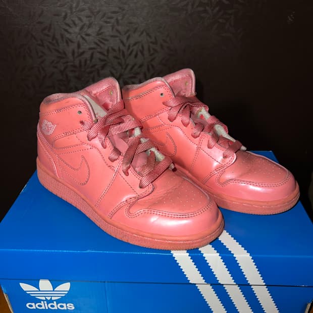 조던 핑크색 225사이즈