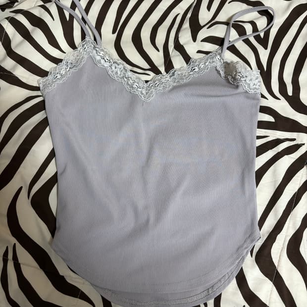 플리즈노팔로우 플로라 레이스탑