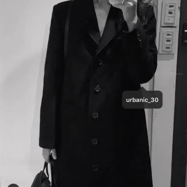 얼바닉30 블랙 싱글코트 s사이즈