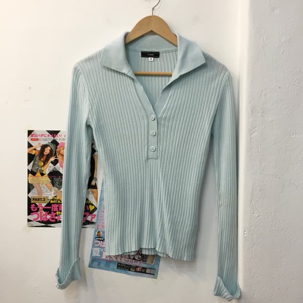 빈티지 민트 슬림 카라 티셔츠