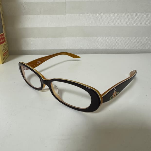 Vivienne Westwood Orb 00’s프레임