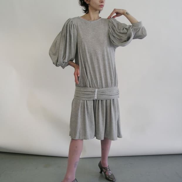 에옹쓰 아르누보 드레스 그레이>블랙 교환하실분 구해요