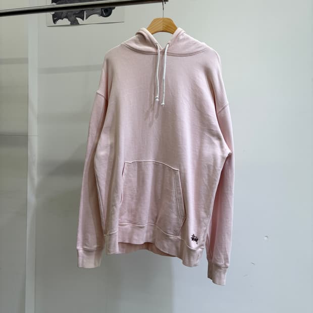 STUSSY 후드티