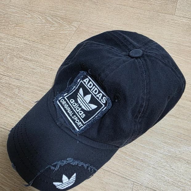 아디다스 90s 데미지 워싱 빈티지 볼캡 모자