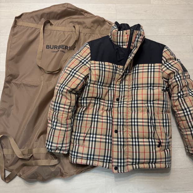 버버리 양면 패딩점퍼자켓 송민호 착용