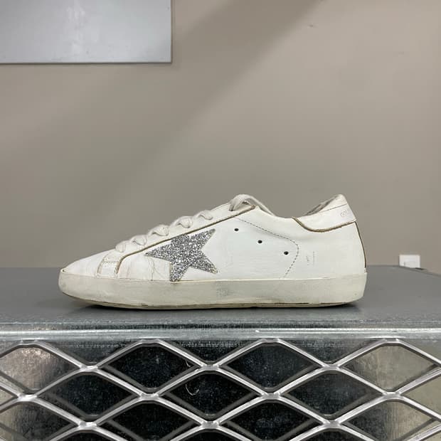 골든구스 슈퍼스타 화이트 EU37