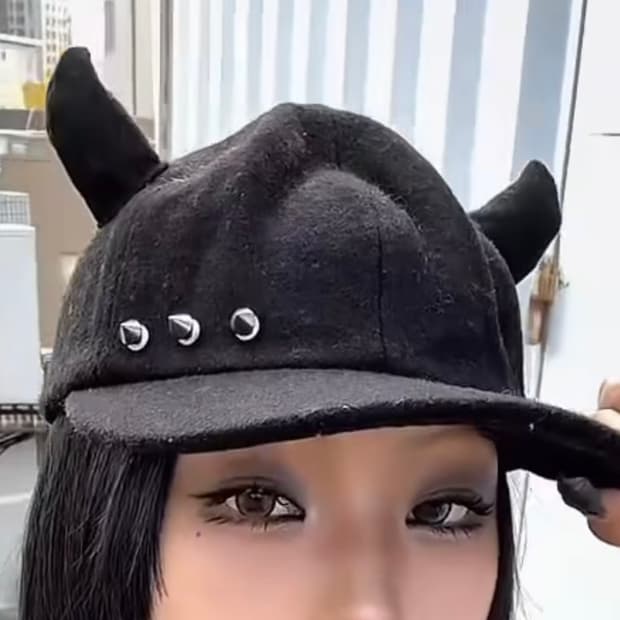 노드네피아 빈티지 악마 뿔 스터드 캡 모자