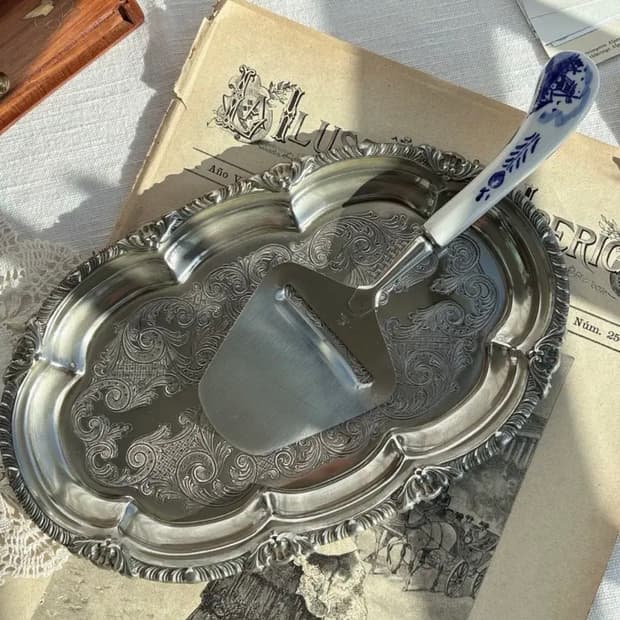 빈티지 델프트 블루 치즈 슬라이서