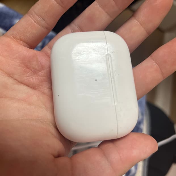 에어팟 프로 왼쪽 불량 오른쪽 정상 풀박 판매해용