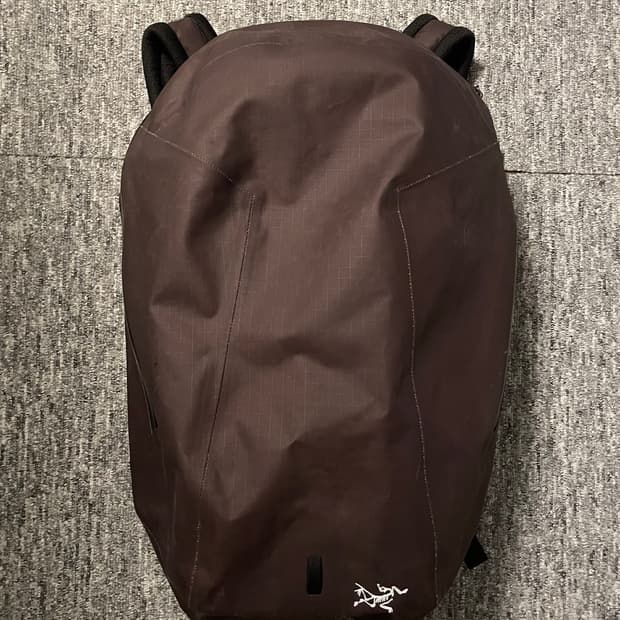 24FW 아크테릭스 그랜빌 판타즘 16L