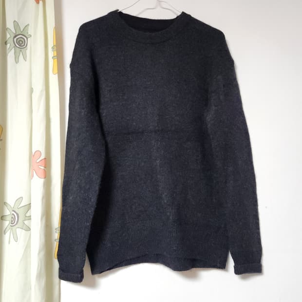 차콜색 여성 니트 스웨터 F