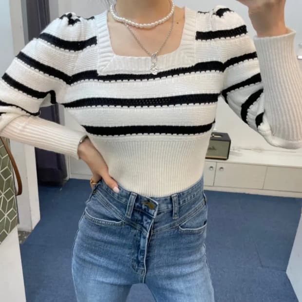 스퀘어넥 스트라이프 단가라 크롭 니트티