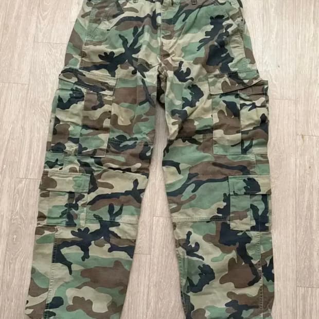 [32] 스투시 서플러스 카고 카모