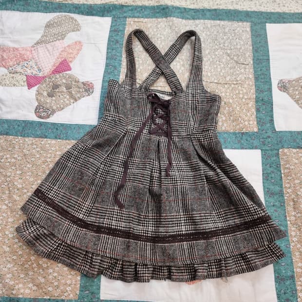Tralala(트랄라라) 빈티지 체크 멜빵 원피스