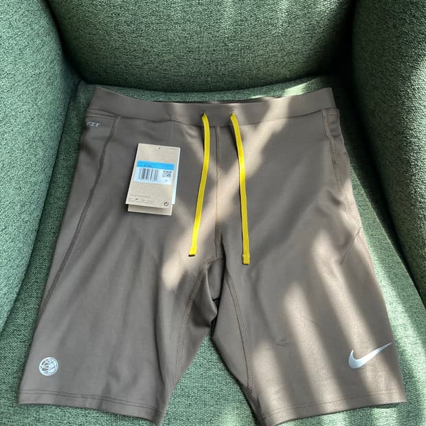 나이키 러닝 하프타이츠 M