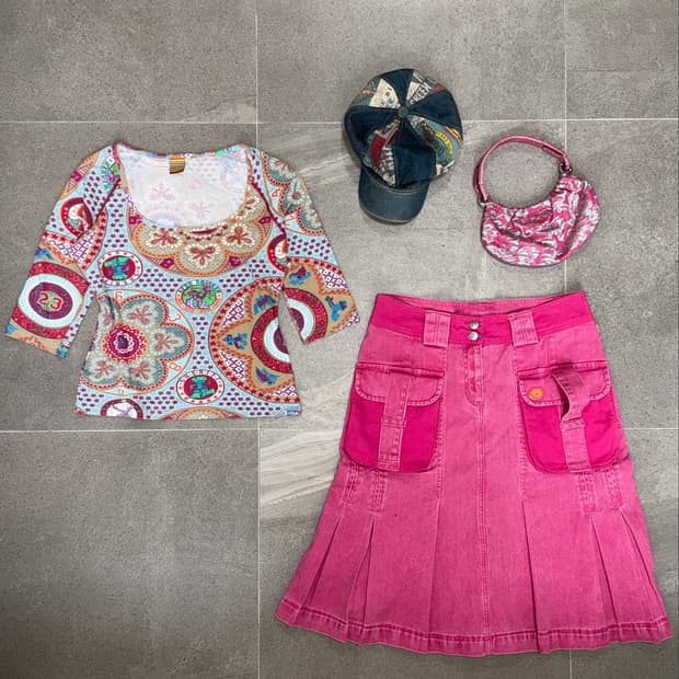 Oilily color mix bohemian mandala sleeve