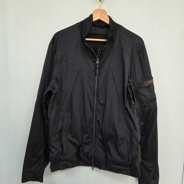 내셔널지오그랙피   바람막이