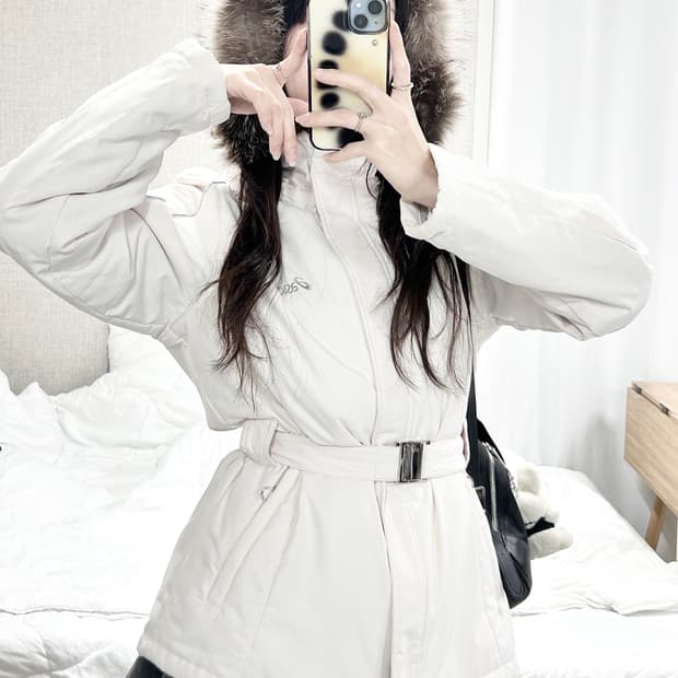 아식스 00‘s 글리터로고 울프죠 누빔자켓