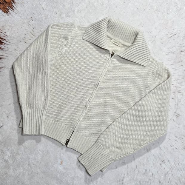 오트밀 하이넥 크롭 투웨이 니트집업