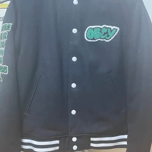 오베이 롤케이크 바시티 자켓