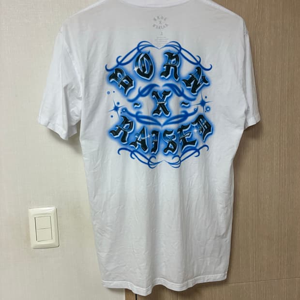 [L]본앤레이즈드 티셔츠 화이트