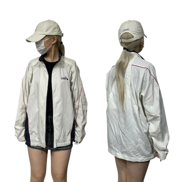 아식스 화이트 사이드 라인 오버핏 바람막이 자켓