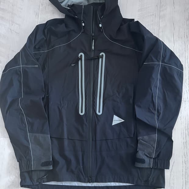 And wander 앤드원더 쉴드 퍼텍스 자켓 블랙 XL