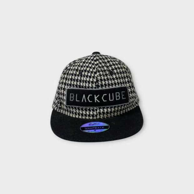 [1430] 블랙큐브 스냅백