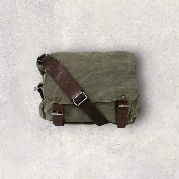 캘빈클라인 빈티지 그린 캔버스 크로스바디백 (B261)