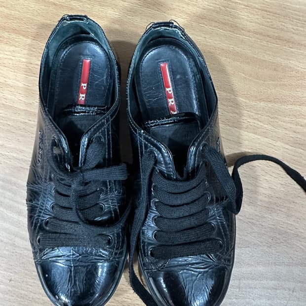 프라다 스니커즈 35 사이즈 (220)