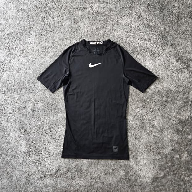 [무료배송] Nike Pro 반팔 티셔츠