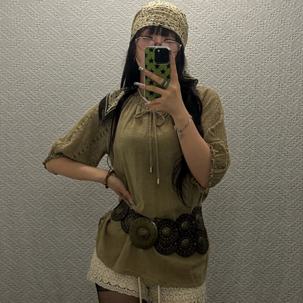 컨트리 빈티지 코지 모리 말차카키 펀칭 반팔 블라우스 K0364