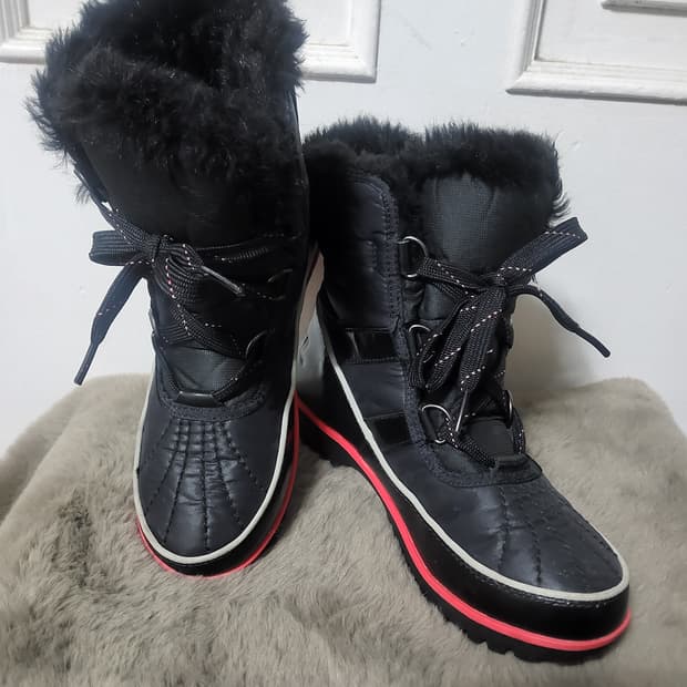 소렐 카리브 슬림 방한 털부츠 여자 230