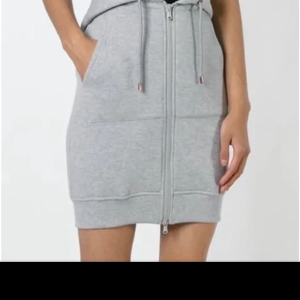 "모스키노" 투웨이후드 미니스커트