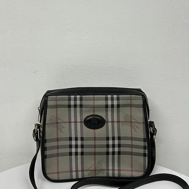 버버리 빈티지 그레이 노바체크 플랩 크로스백