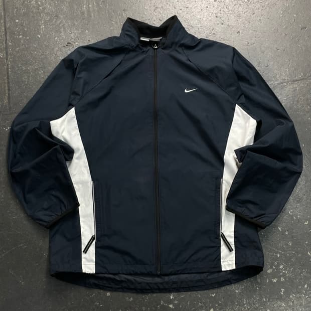 105 나이키 스우시 바람막이 