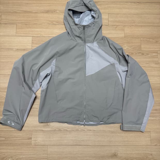 그레일즈 바람막이