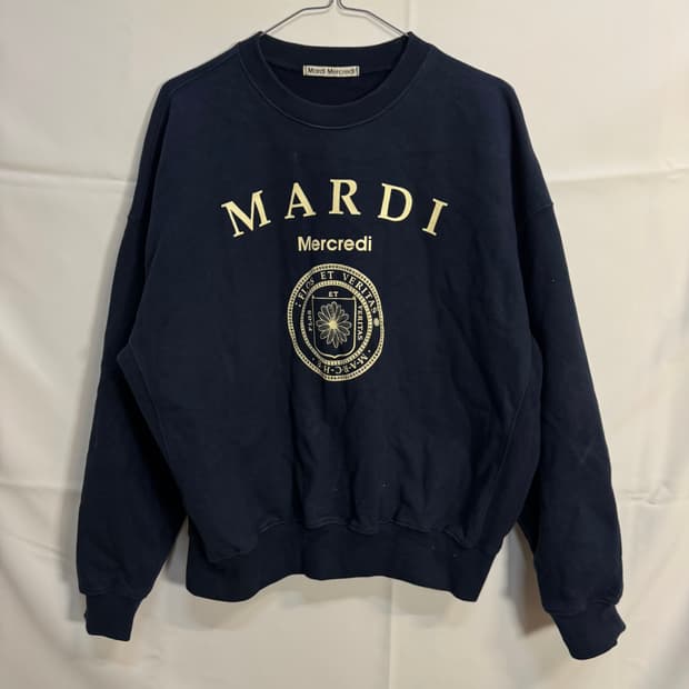 마르디메크르디 라운드 맨투맨 티셔츠