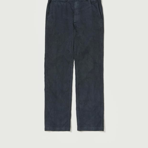 GARMENT-DYED FINX LIGHT CHINO PANT