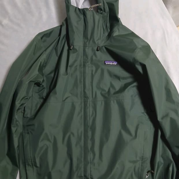파타고니아 토렌쉘3L(토렌트쉘3L) 후드레인자켓 그린