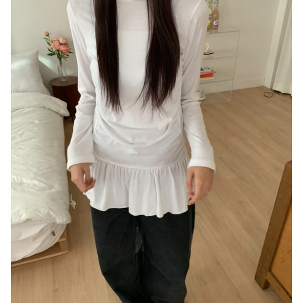 모브앤로지 셔링 프릴 롱 스판 후드 티셔츠 