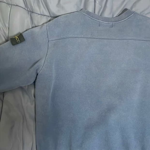 스톤아일랜드 맨투맨 사이즈 52