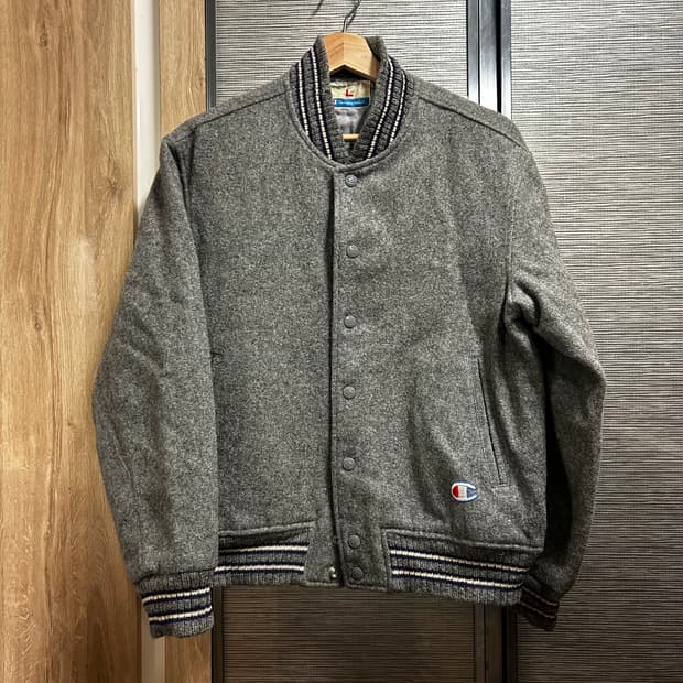 챔피온 그레이 바시티자켓