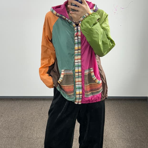 Antiballistic 배색 패턴 바람막이 자켓