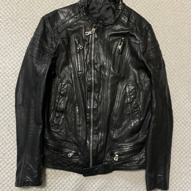 이테리 웨스턴 무드 램스킨 양가죽 절개 바이커 레더 자켓