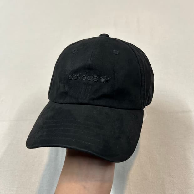 아디다스 블랙 볼캡 모자 Free