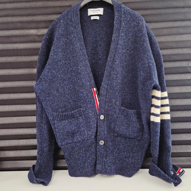 톰브라운 사선 가디건 네이비 사이즈 5