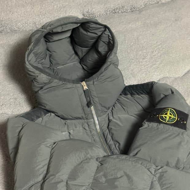 스톤아일랜드 패딩