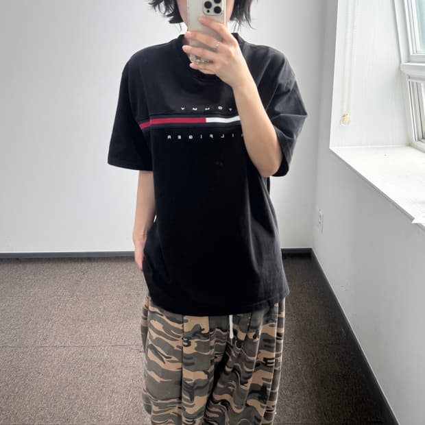 Tommy Hilfiger 타미힐피거 블랙 반팔티